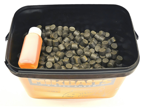 Obrázek Pelety Classic Halibut Medium 14mm 10kg + 100ml Lososový Olej