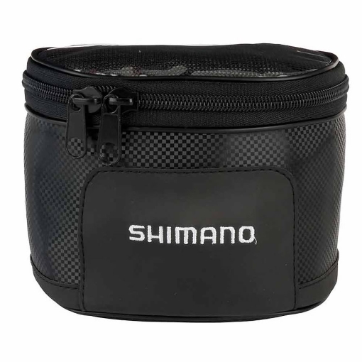 Ochranné pouzdro na naviják Shimano Reel Case Medium s karbonovým designem a vysokým polstrováním.