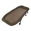 Detailní záběr na rozšířenou konstrukci a fleece vrstvu lehátka JRC Defender II Flatbed Wide